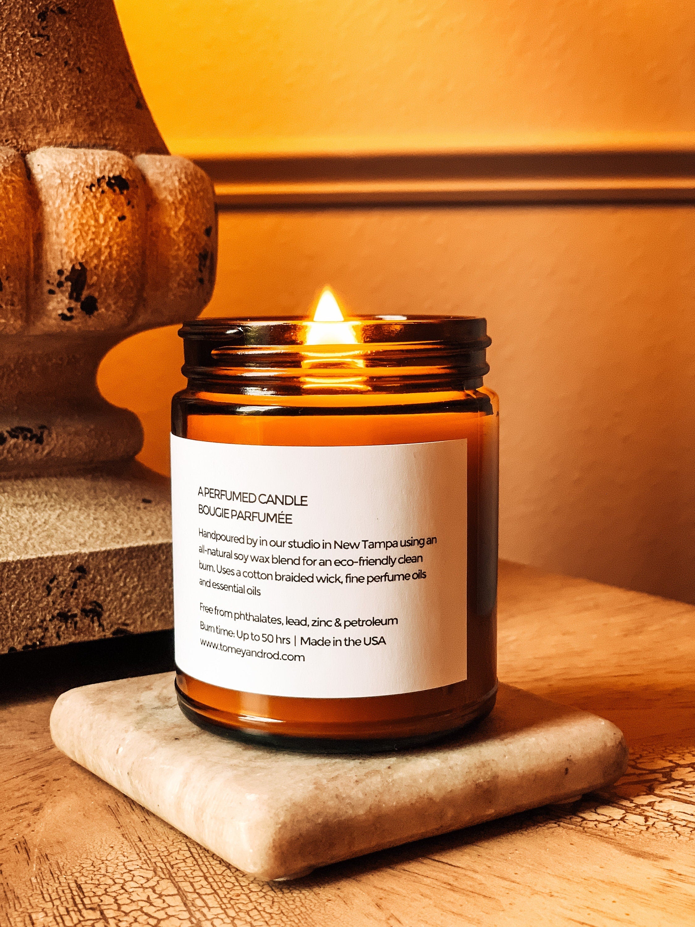 BACCARA Handmade Soy Candle Vegan | New Home Gift | Housewarming Gift | Italian Rose, Spicy Peppercorns, Plum, Patchouli, Vanilla & Cumin